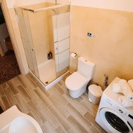 Luxury In Plaka - Acropolis Apartment