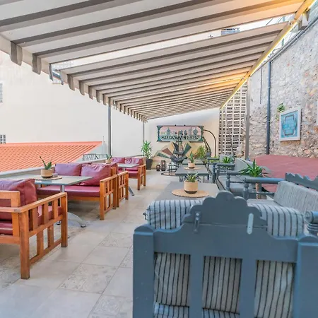 The Stone Manor , Noho Boutique Thissio *