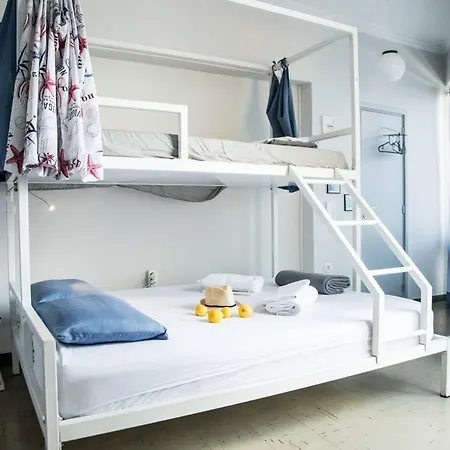 Hostel Let Me Take My Bunk Bed *