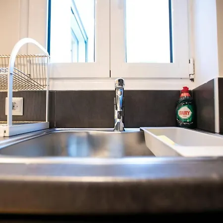 Toni's 2bd In Charming Historical Centre Apartment *