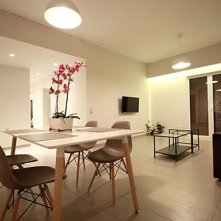 Toni's Spacious Next To Acropolis Museum