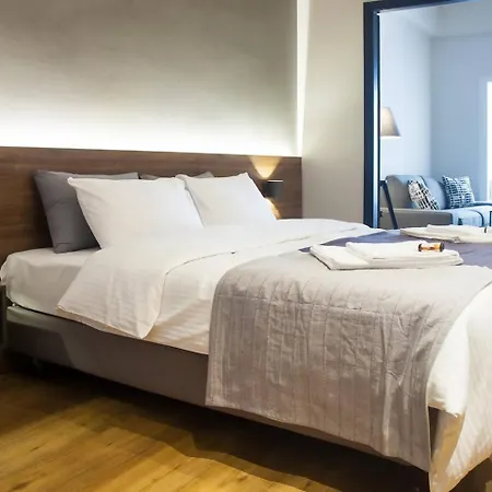 Toni's Charming 2bd, Close Thisseo Metro Apartment