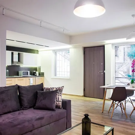 Toni's 2bd With Terrace Next To Stadium Apartment Athens