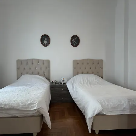 By Paleo Faliro, Really Close To The Sea Apartment