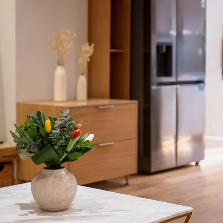 Ξενοδοχείο με διαμερίσματα Num & Lofts