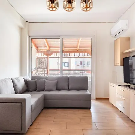 Apartment Budget In Next To Metro Station By Atheniankeys Athens