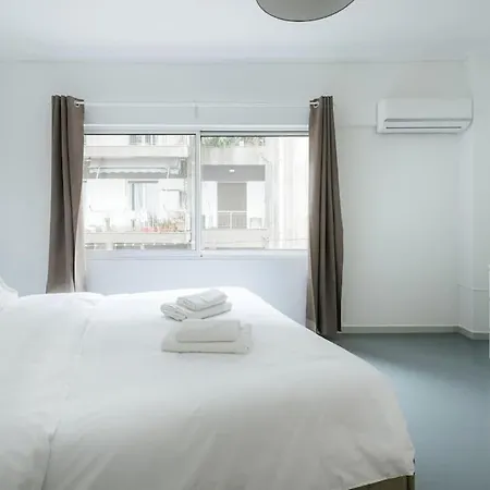 Apartment Spacious Featuring A Private Terrace