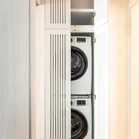 Artsy Spacious Cozy In Glyfada Center * Athens