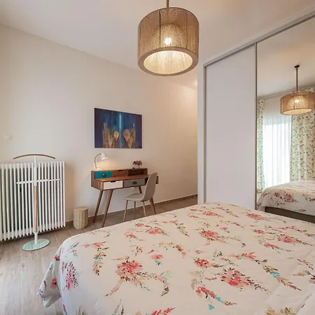 Apartment Artsy Spacious Cozy In Glyfada Center *