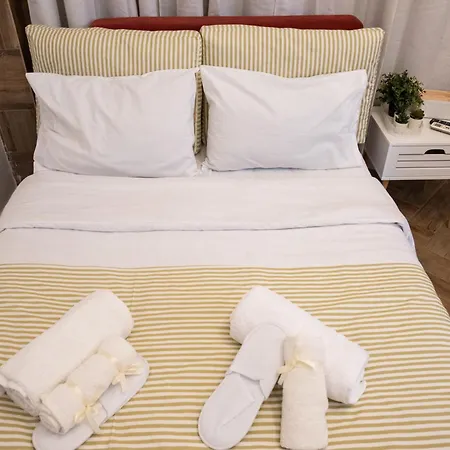 Cozy Apartment-steps From The Centre Appartement Athene