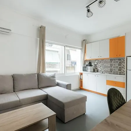 Spacious Featuring A Private Terrace Apartment *