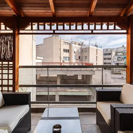 Apartment Budget In Next To Metro Station By Atheniankeys *
