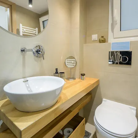 Luxe In The Heart Of Kolonaki Apartment *