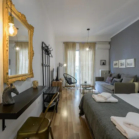 Luxe In The Heart Of Kolonaki Apartment