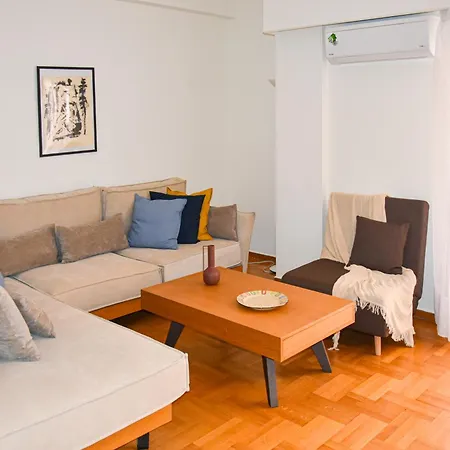 Spacious Modern In Pagkrati * Athens
