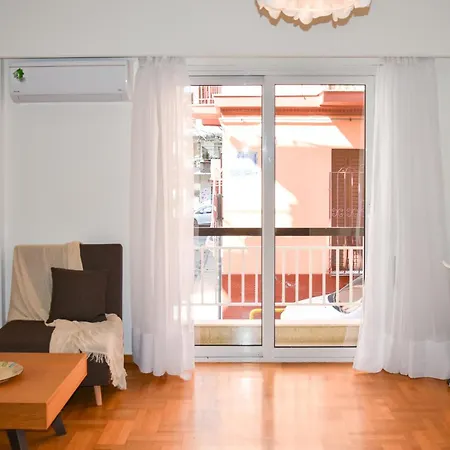 Spacious Modern In Pagkrati
