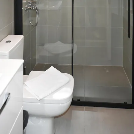 Apartment Spacious Modern In Pagkrati Athens