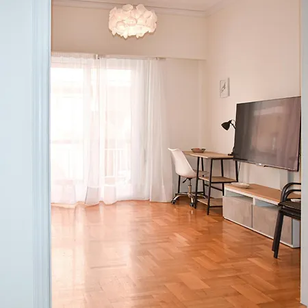 Spacious Modern In Pagkrati * Athens