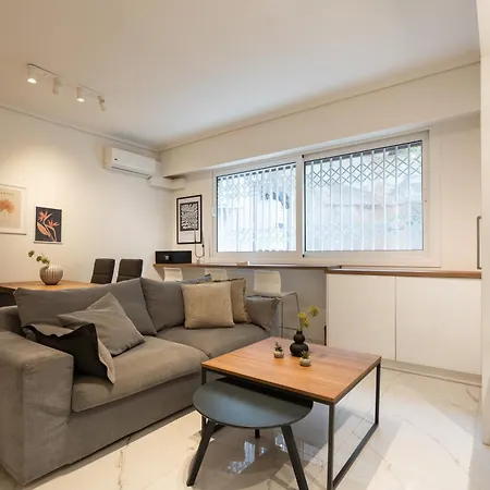 Apartment *kolonaki Chic* Minimalist In *