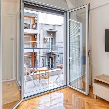 Phaedrus Living: Center Koukaki Flat Apartment *