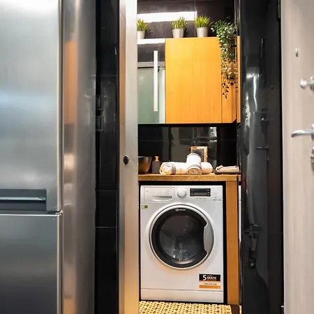 Apartment Centre Luxury Close To Metro And Hospitals *