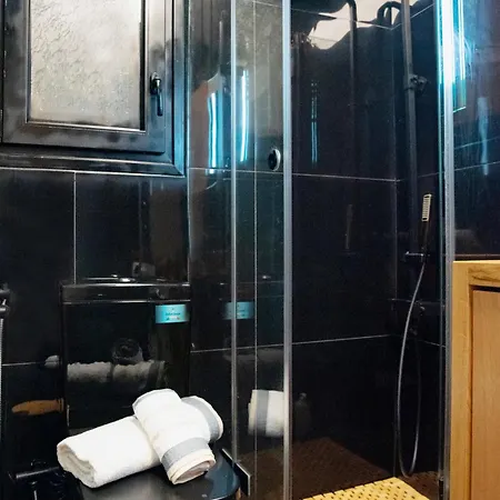 Centre Luxury Close To Metro And Hospitals Apartment