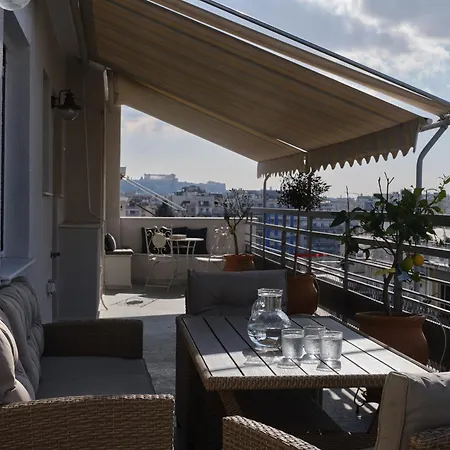 Stunning-classical 2bd Penthouse * Athens