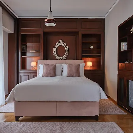 Stunning-classical 2bd Penthouse * Athens