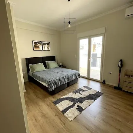 Luxury Penthouse In Pagrati Apartment *
