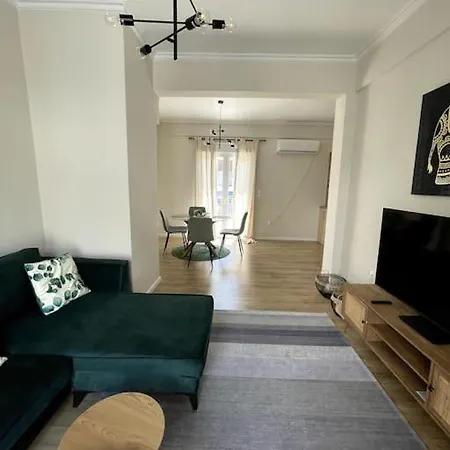 Luxury Penthouse In Pagrati