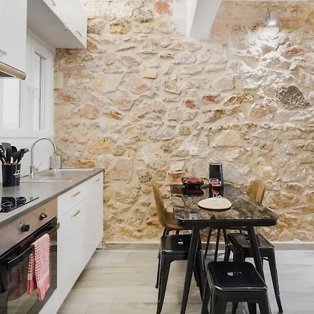 A Place 4 U No18 Apartment Athens