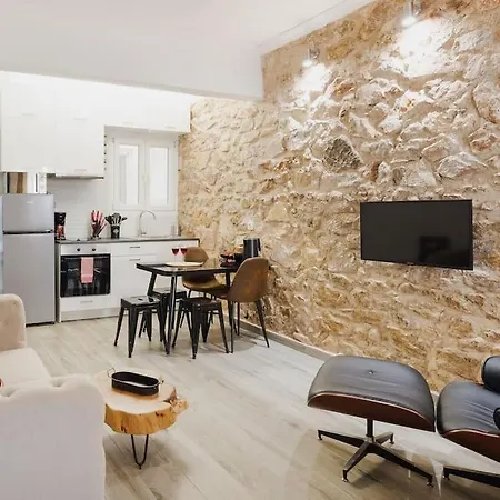 Apartment A Place 4 U No18 *