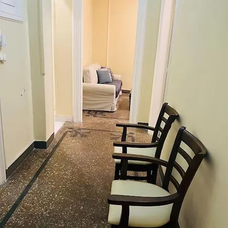 Old Mansion In Center Of Apartment Athens
