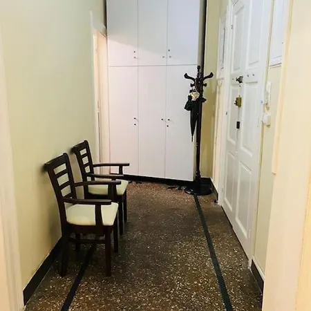 Apartment Old Mansion In Center Of Athen