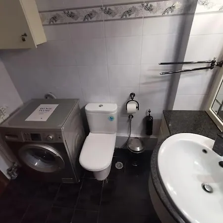 128 M² Spacious Park View Apartment Athens
