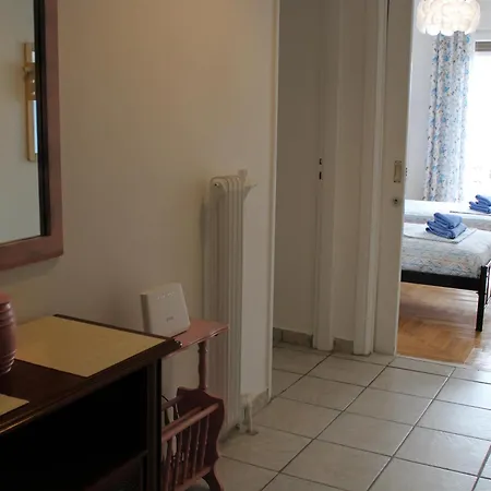 Mona Hause Κάμπινγκ