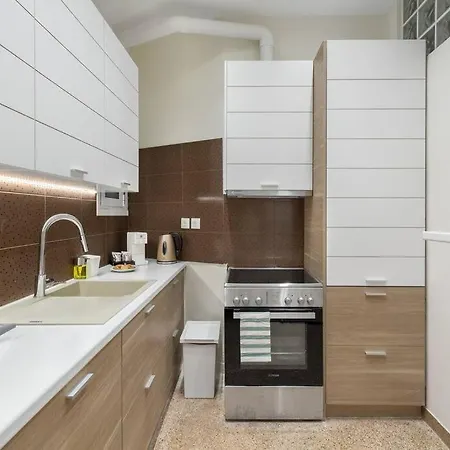 The Hostmaster Urban Athenian Escape Apartment *