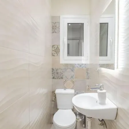 Apartment The Hostmaster Urban Athenian Escape