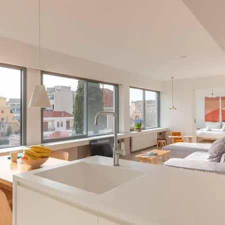 The Hostmaster Lighthouse Aura Apartment