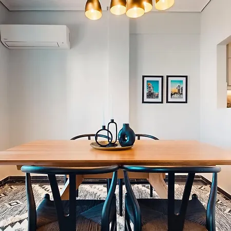 The H Experience - Urban Rooftop Oasis Apartment Athens