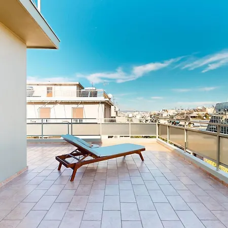 The H Experience - Urban Rooftop Oasis Apartment *