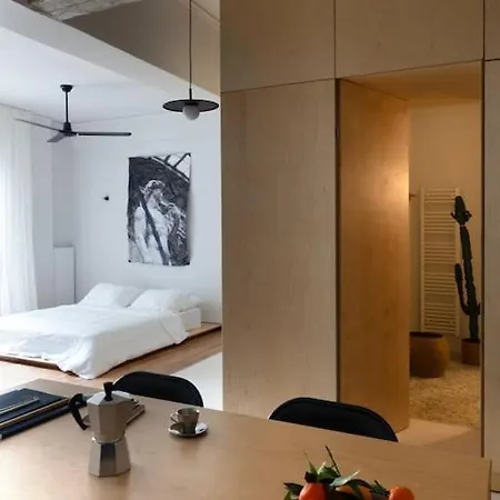 Urban Loft In Athina Apartment *