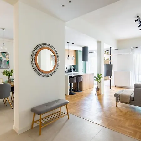 Mystique 2-bedroom In Apartment