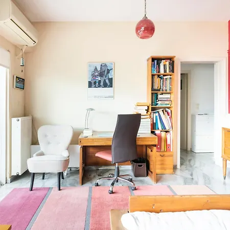 Akropolis View Flat Near Koukaki And Plaka Apartment