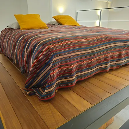 Stijlvolle Loft Met Patio In De Acropolis Buurt Αθήνα