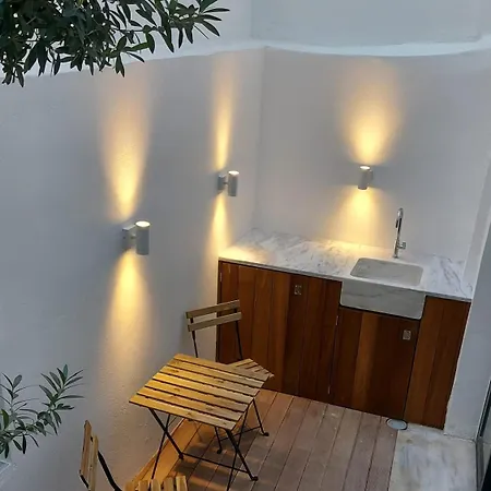 Διαμέρισμα Stijlvolle Loft Met Patio In De Acropolis Buurt