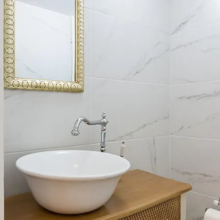 Spacious Luxury Apt In City Center Tan Apartment Athens