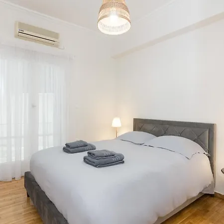 Spacious Luxury Apt In City Center Tan *