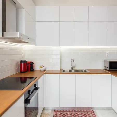 Spacious Luxury Apt In City Center Tan *