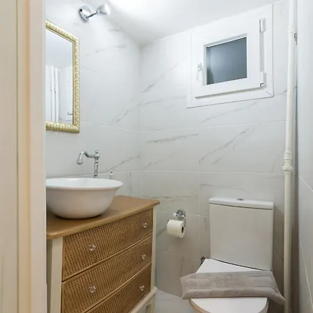 Apartment Spacious Luxury Apt In City Center Tan